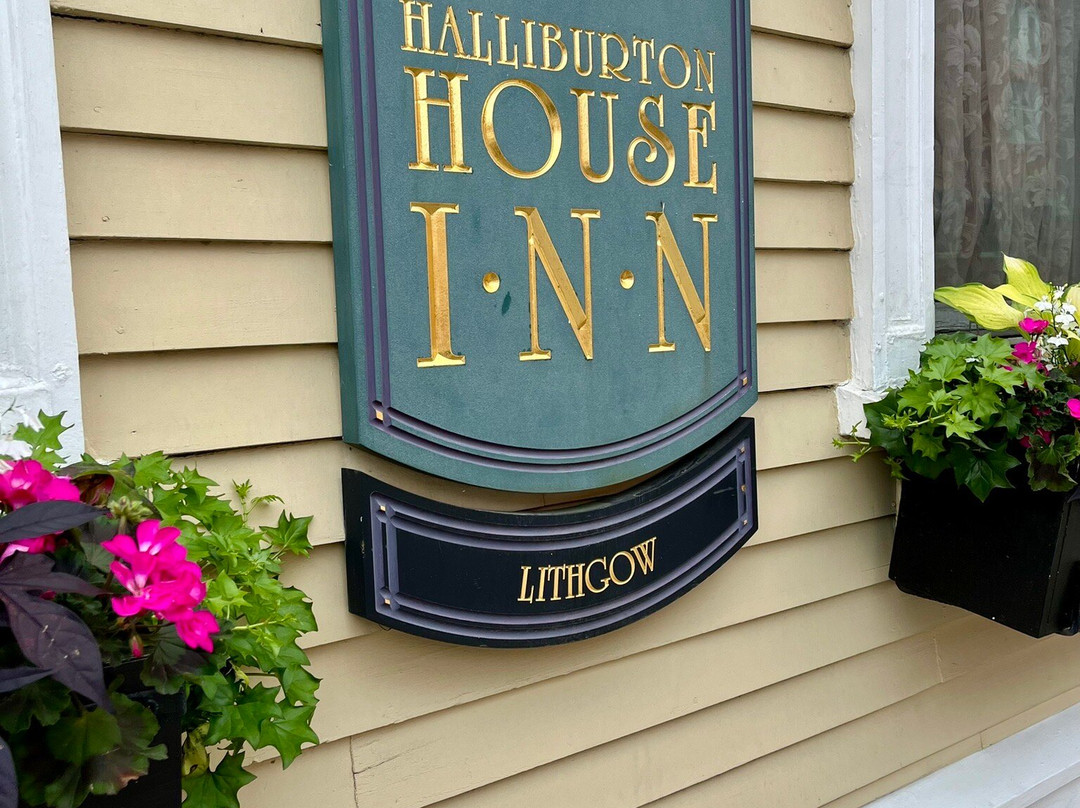 哈里伯顿酒店主图