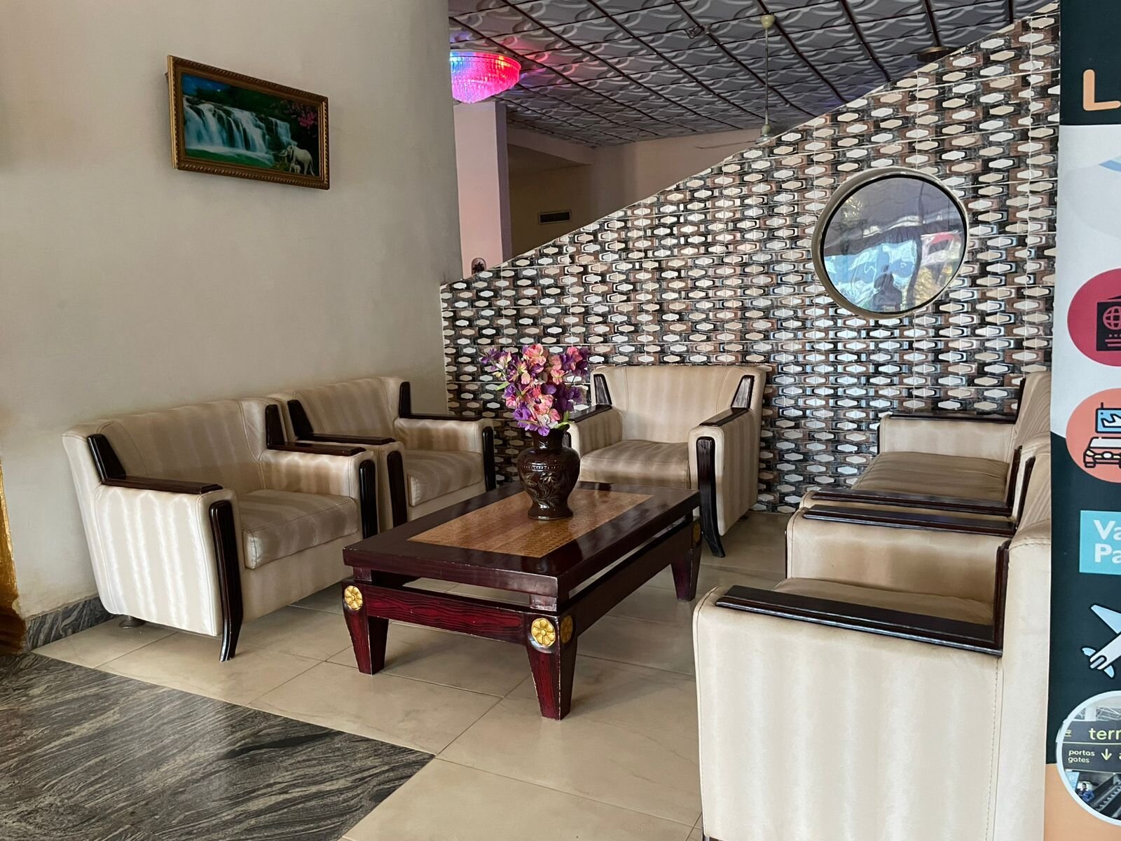 Precious Palm Royal Hotel-浴室