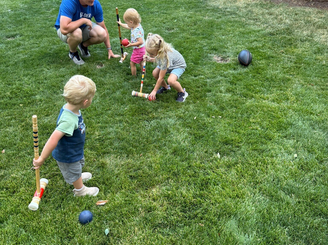 Moore's Old Pine Inn主图