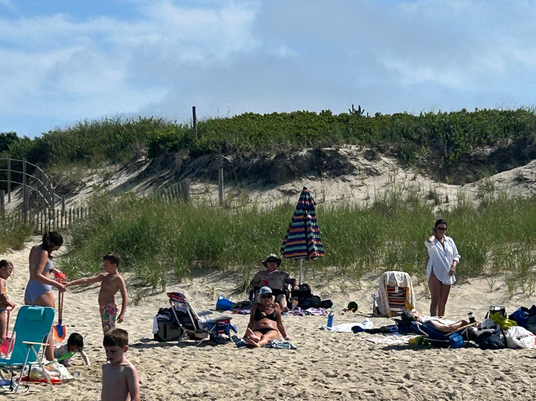 Howes St Beach-Dennis必去景点