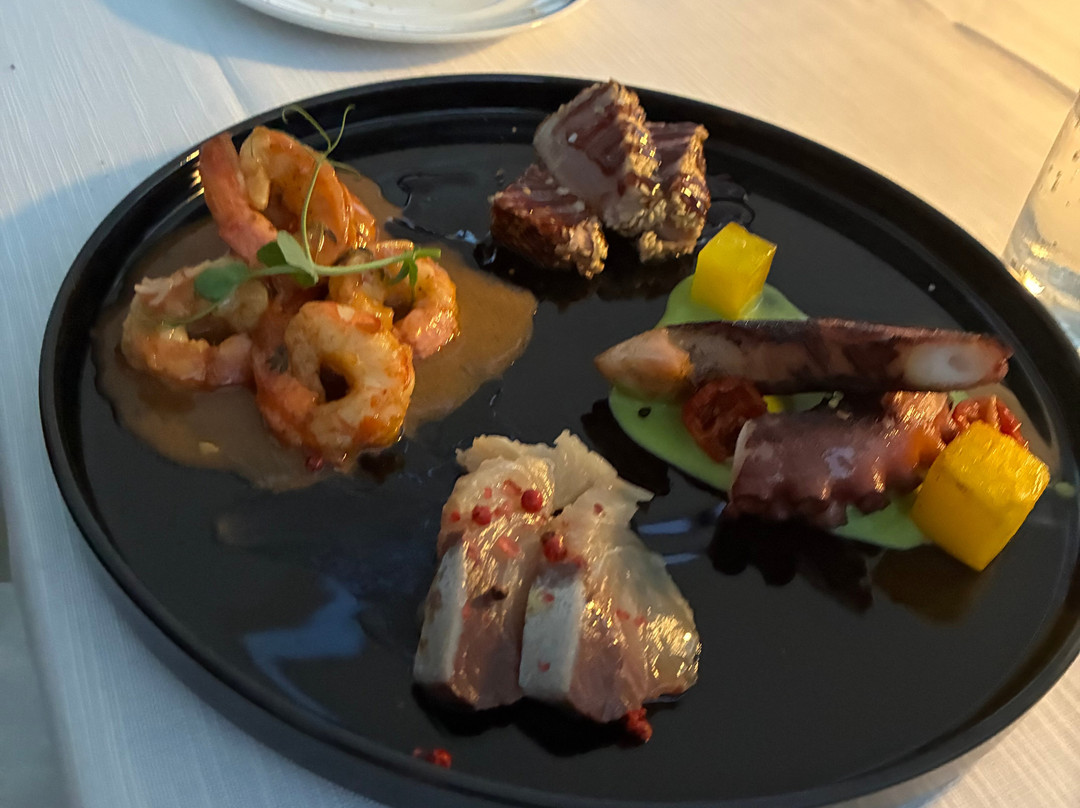 卡琵那达别墅公园酒店主图