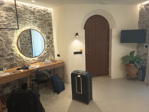 The Authentic Village Boutique Hotel-官方