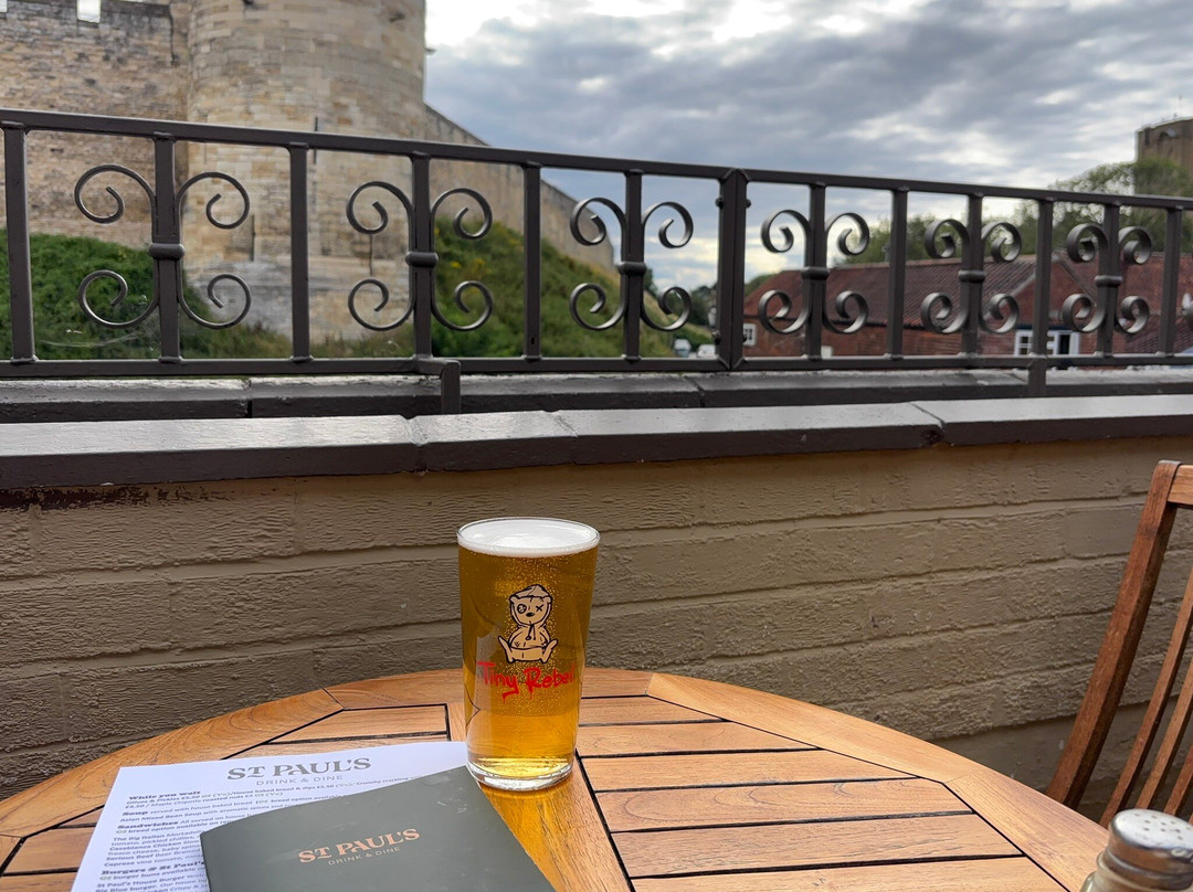 Cafe St Paul's Restaurant & Cafe Bar