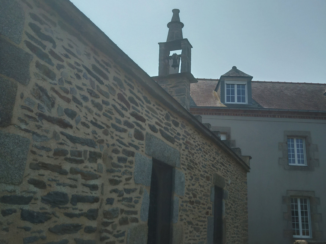 Chapelle Dom Michel-勒孔凯必去景点