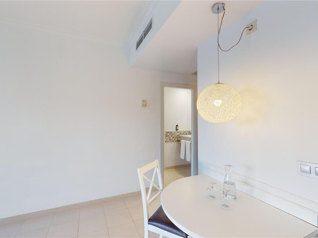 Cala Ratjada酒店住宿-绿色花园公寓式酒店