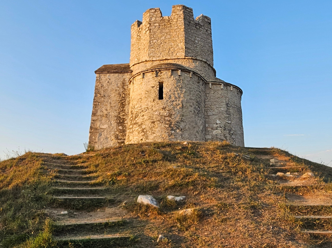 St. Nicholas Church-Nin必去景点