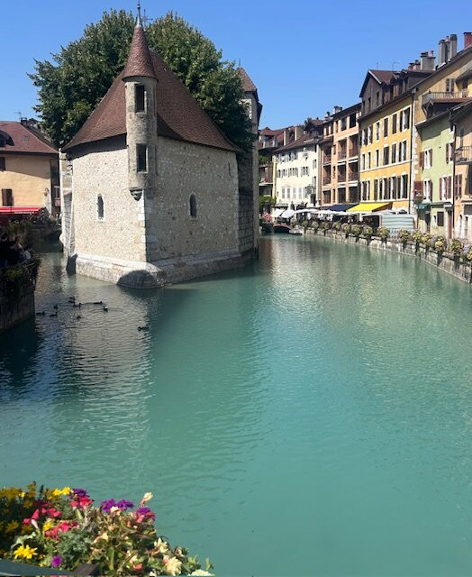 小岛宫-安纳西必去景点