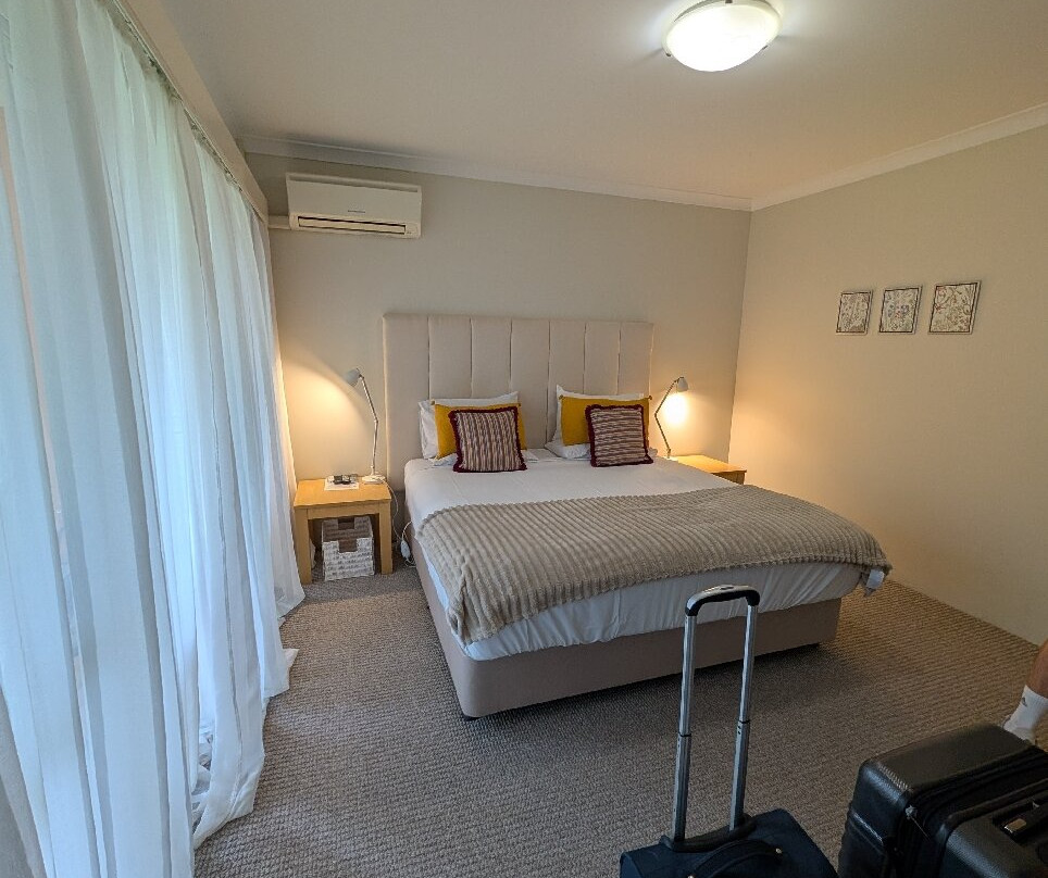 洛林广场食宿酒店主图