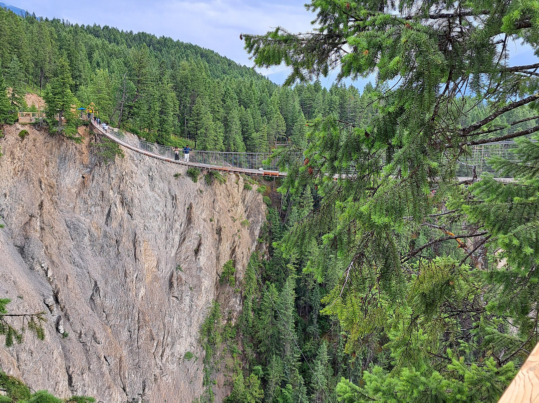 Golden Skybridge-戈尔登必去景点