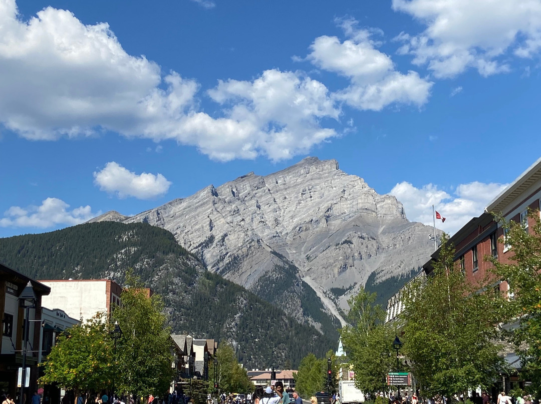 Banff Everyday Tours-卡尔加里必去景点