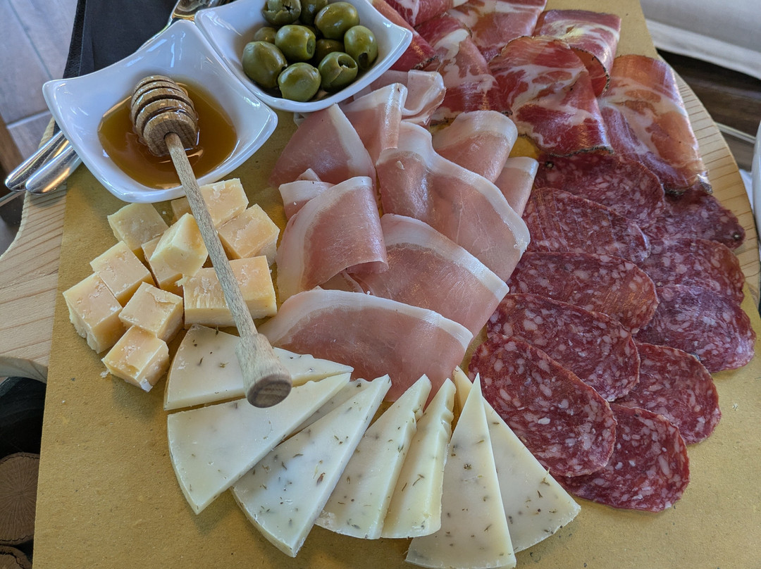 Castello Monte Vibiano Vecchio-Mercatello必去景点