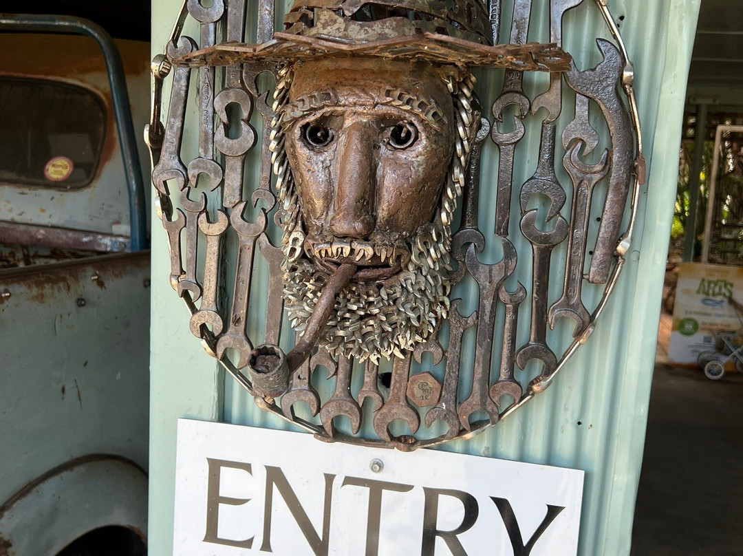 Piccoli’s Spanner Sculptures-Boort必去景点