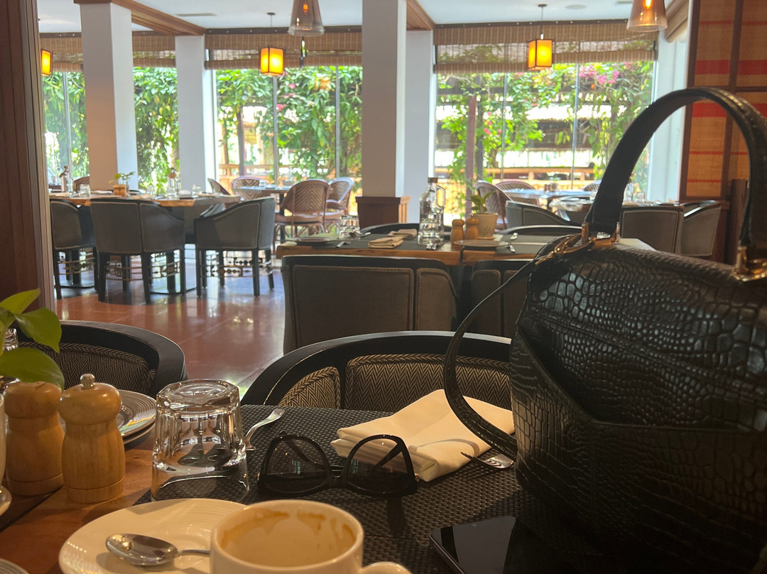 Zone Niathu Dimapur By The Park主图