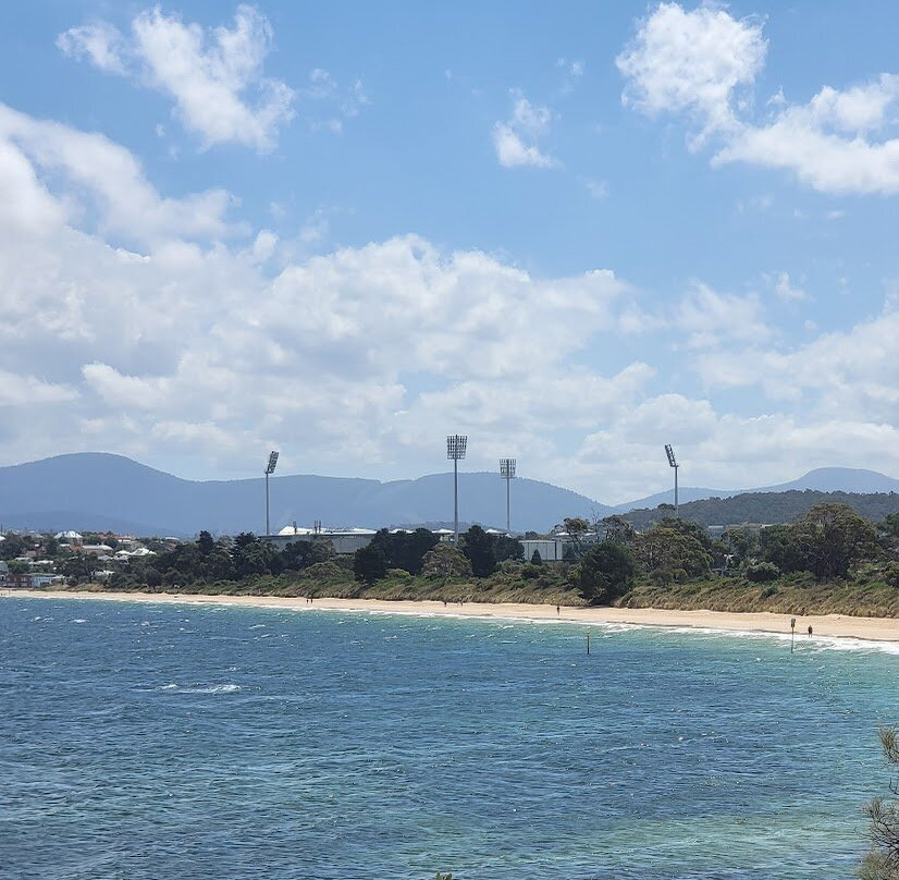 Bellerive Beach-贝尔里夫必去景点