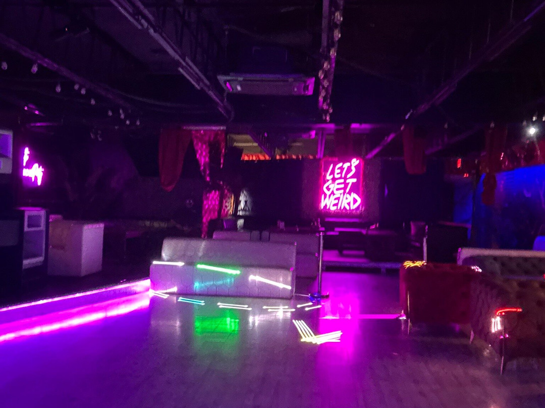 White Rabbit Sxm-马霍必去景点