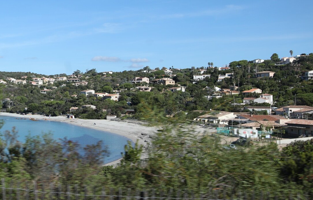Plage de Ruppione-Pietrosella必去景点