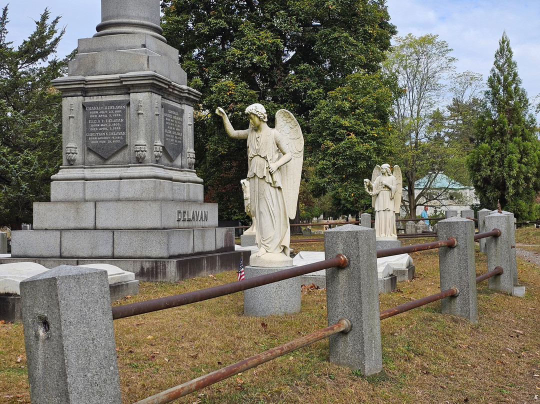 Old Burying Point Cemetery-塞勒姆必去景点