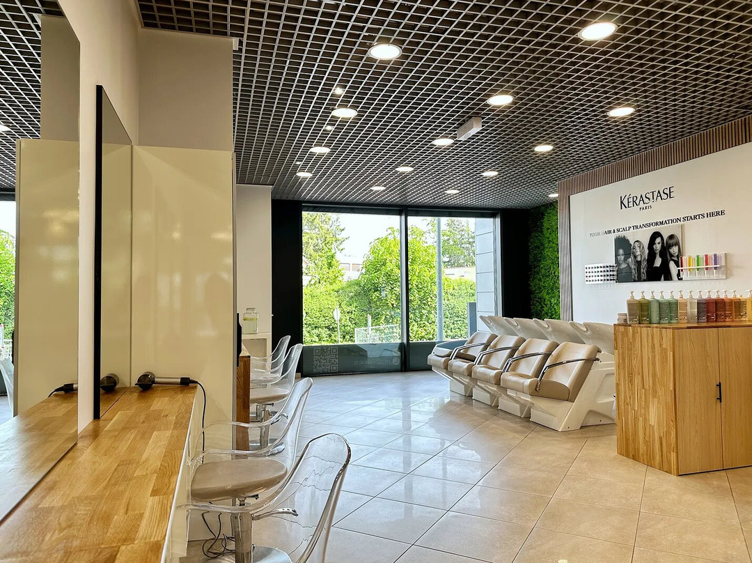 B&L coiffure esthétique-Vernier必去景点