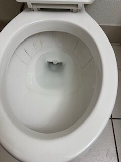 Days Inn & Suites by Wyndham Bridgeport - Clarksburg-浴室