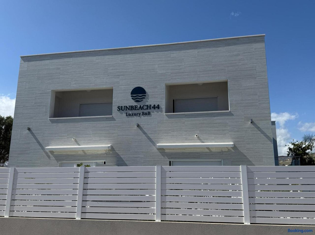 SunBeach 44