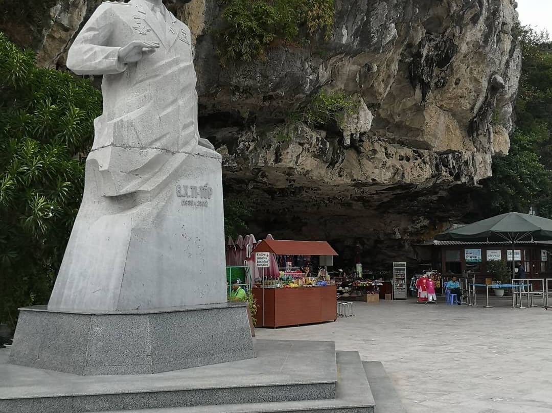 Alova Cruises-下龙湾必去景点