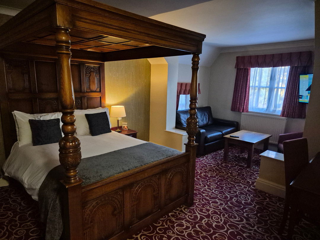 Fieldhead Hotel主图