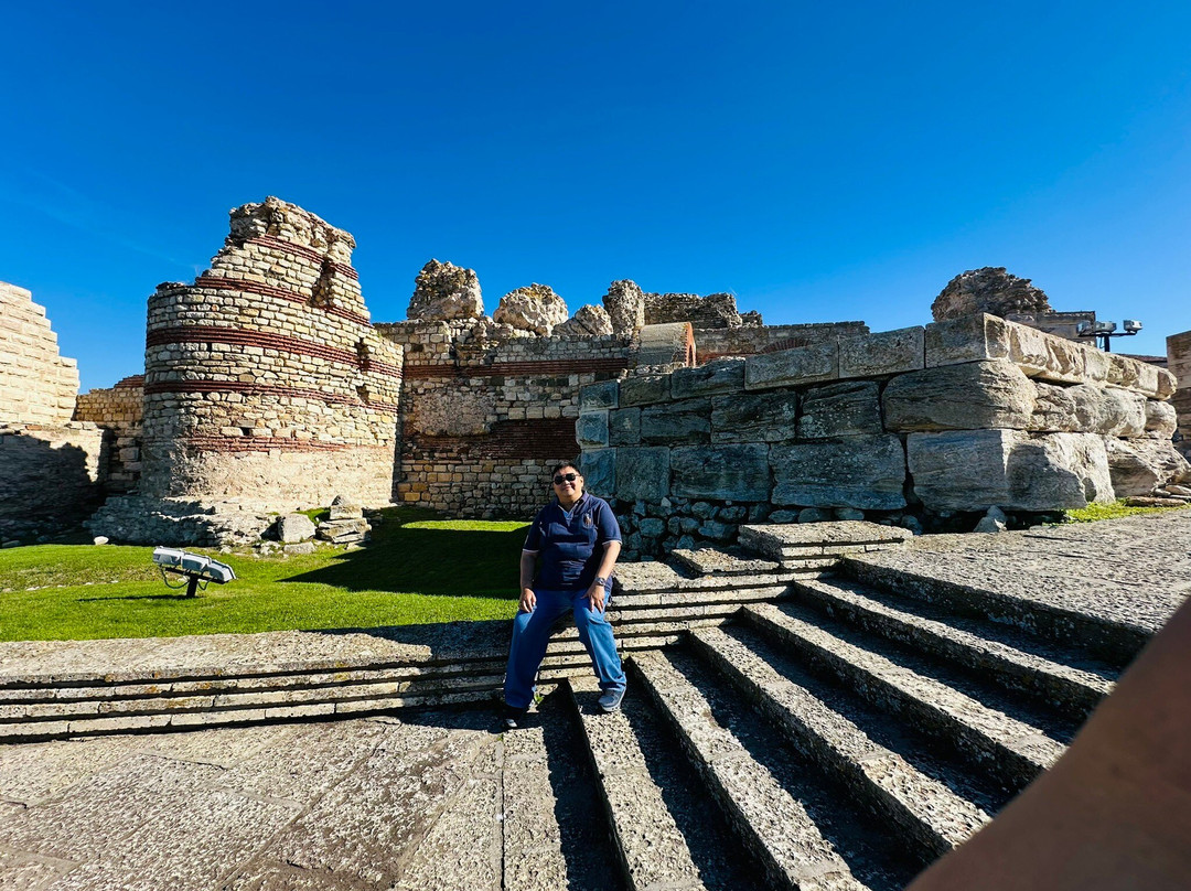Basilica of the Mother of God Eleusa-内塞巴尔必去景点