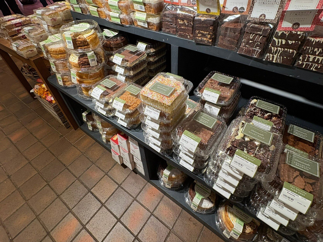 The Hollies Farm Shop-Little Budworth必去景点