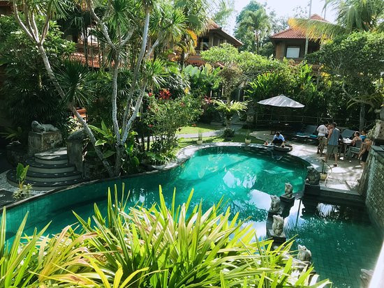 索尼娅乌布别墅酒店主图