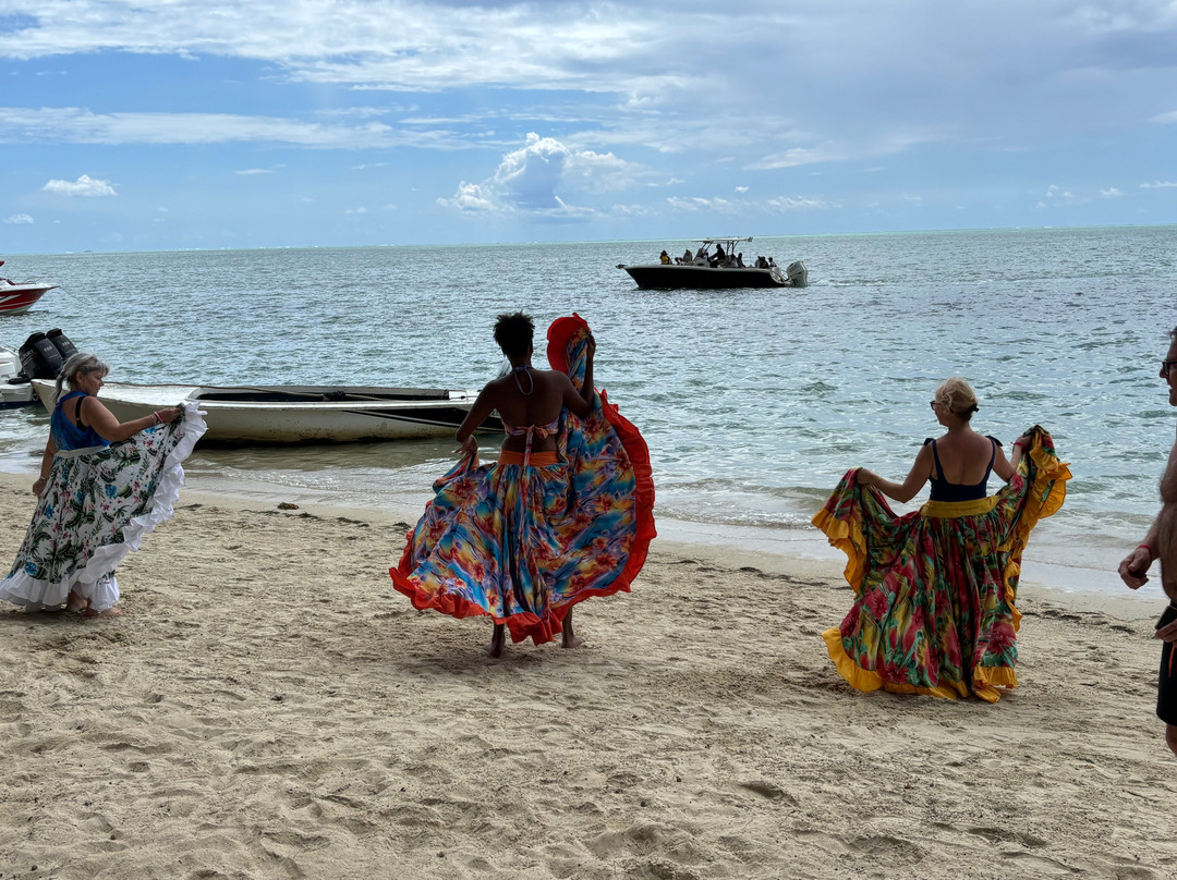 Karlos Excursions-莫纳山必去景点