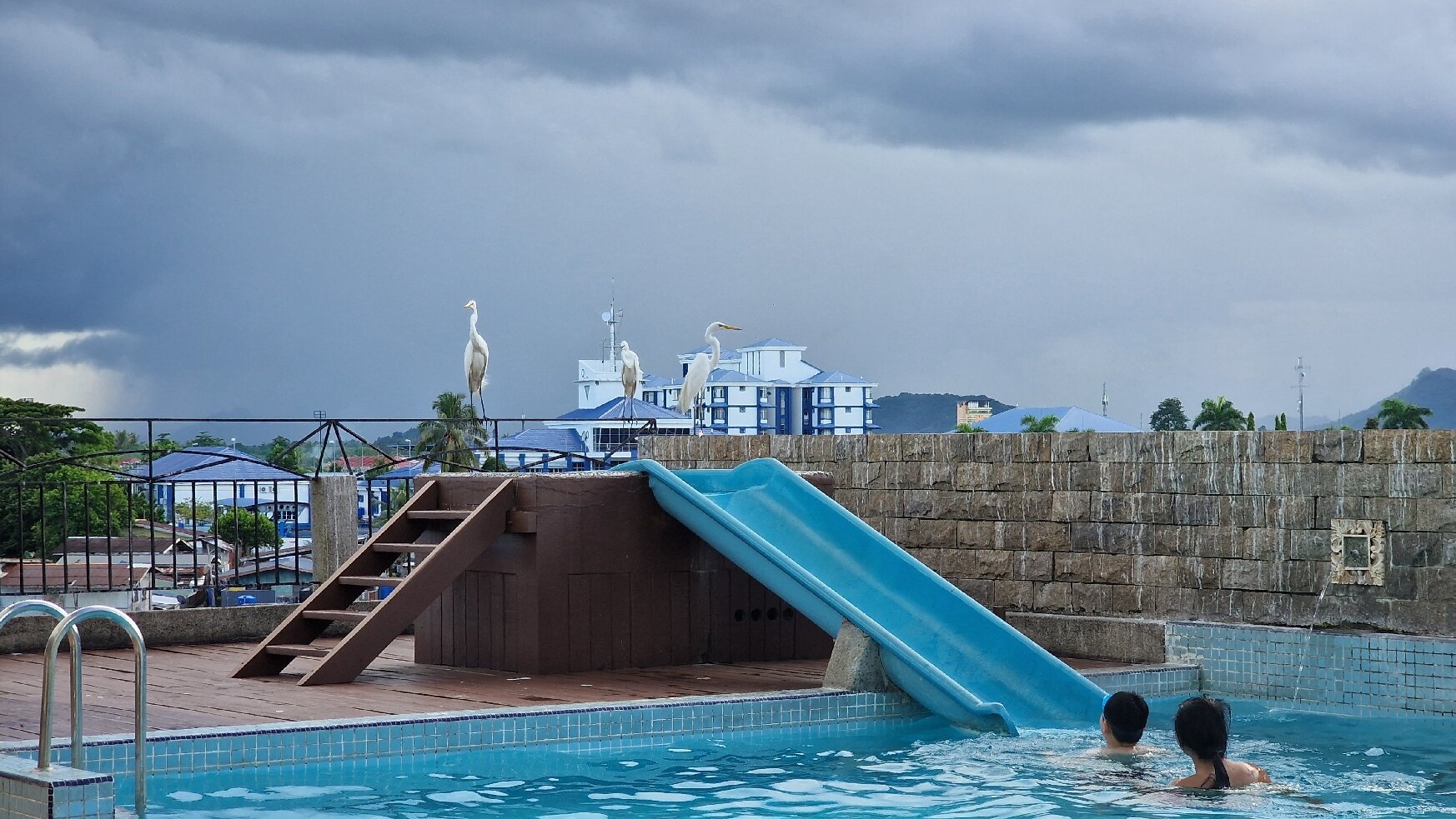 仙本那海丰大酒店-官方