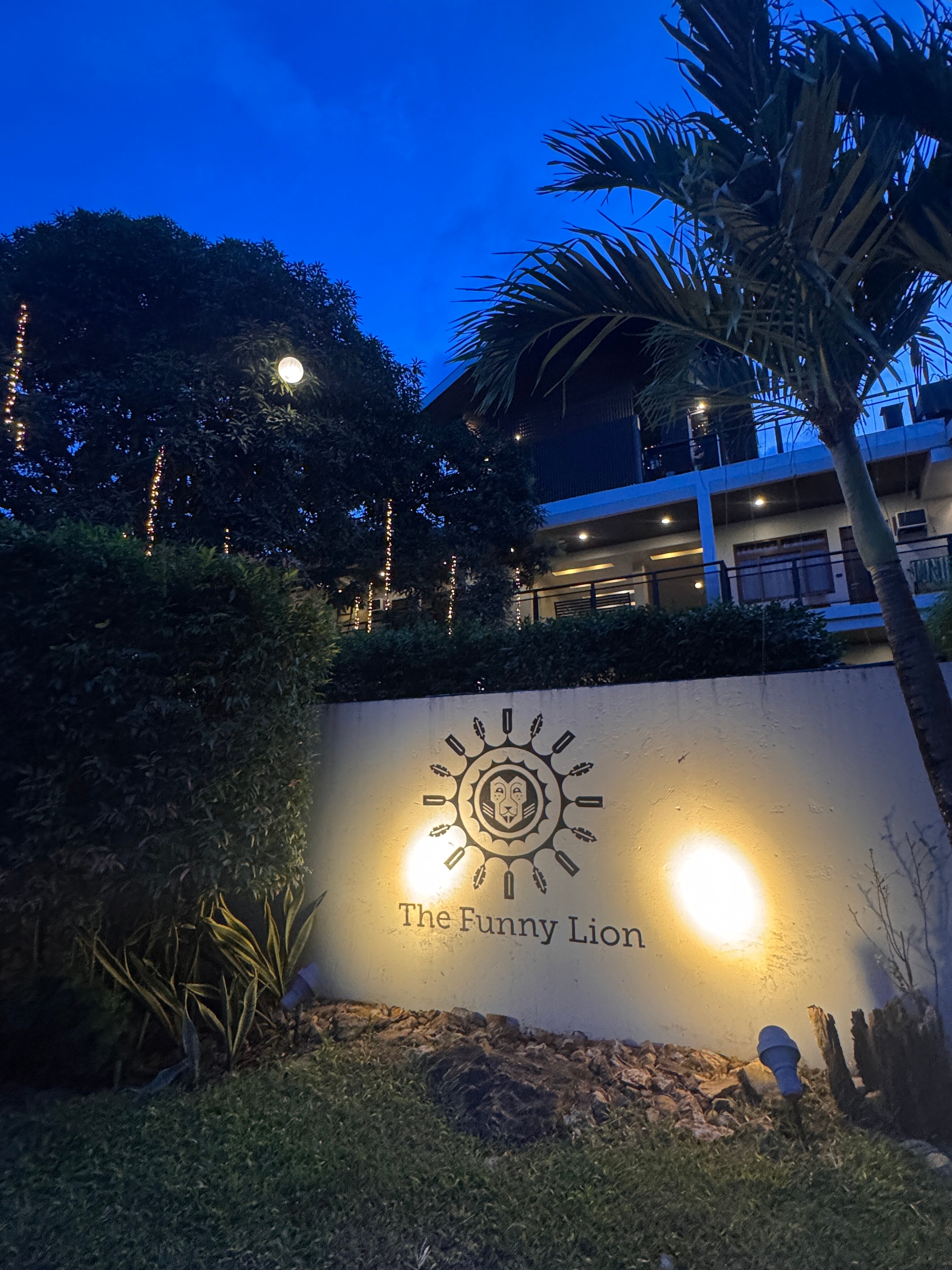 弗尼里昂旅馆-官方