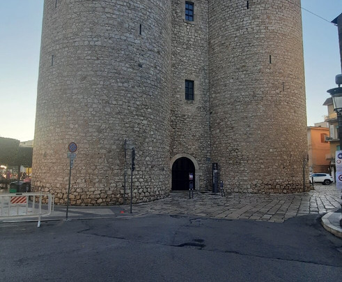 Piazza Unità D'italia-丰迪必去景点