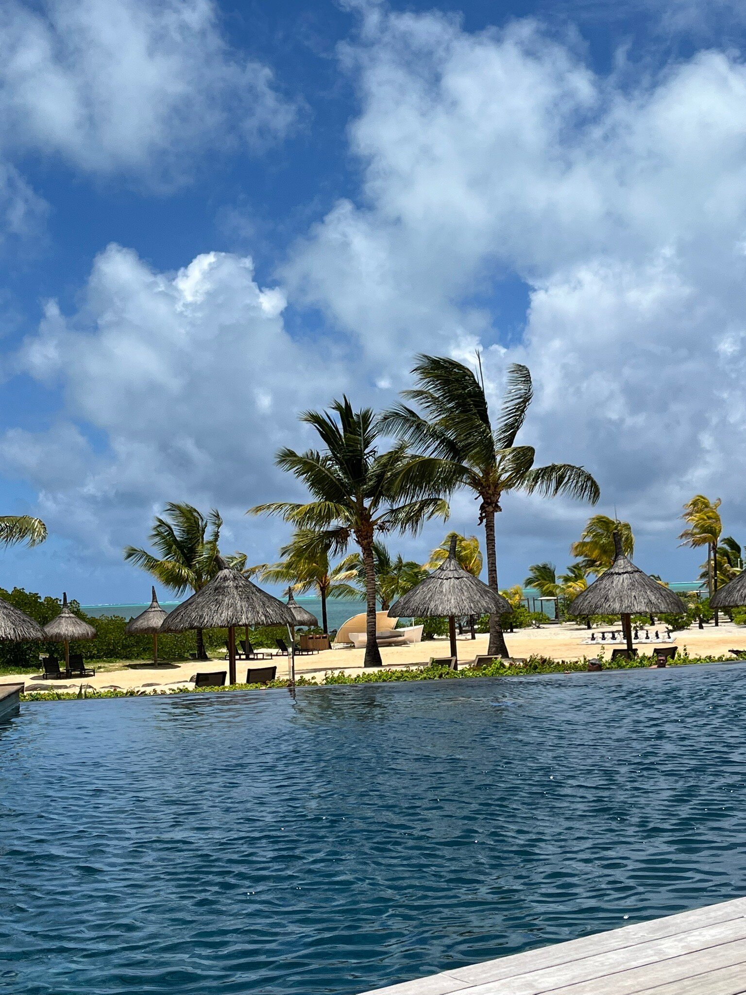 Radisson Blu Azuri Resort & Spa-官方