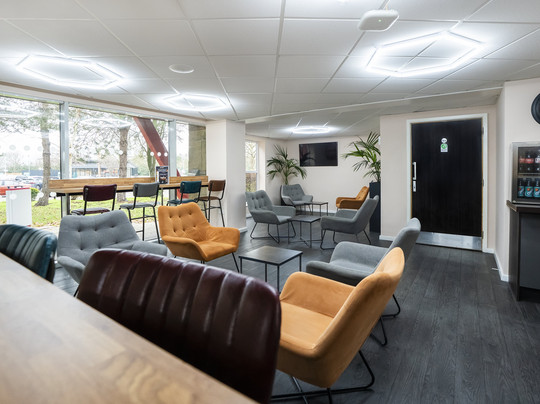 Ramada London Stansted M11主图