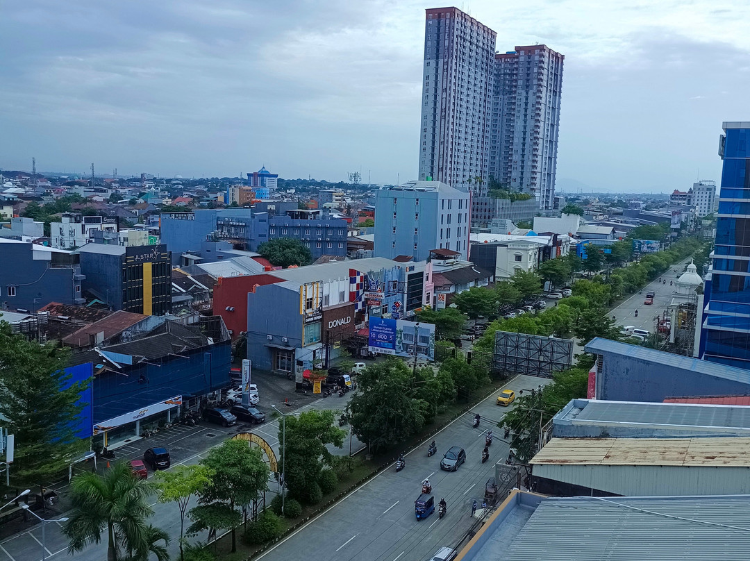 望加锡亚洲大酒店主图