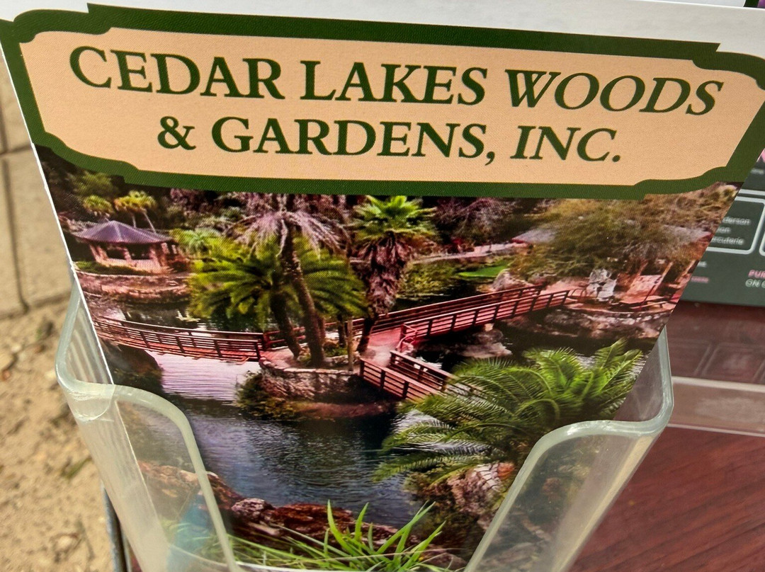 Cedar Lakes Woods & Gardens-Williston必去景点