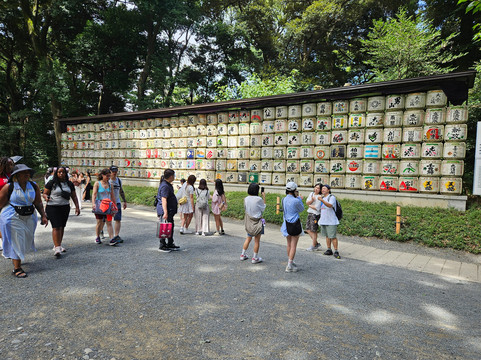 Meiji Shrine Imperial Garden-涩谷区必去景点