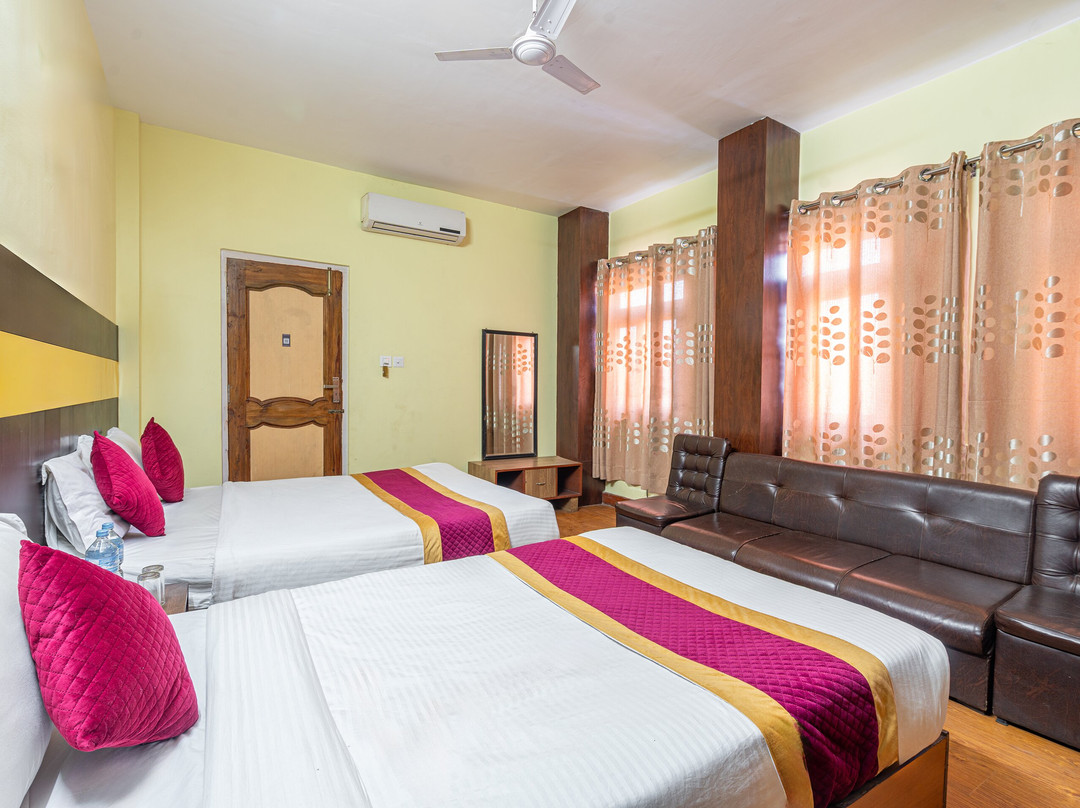 OYO 825 Hotel Baikuntha