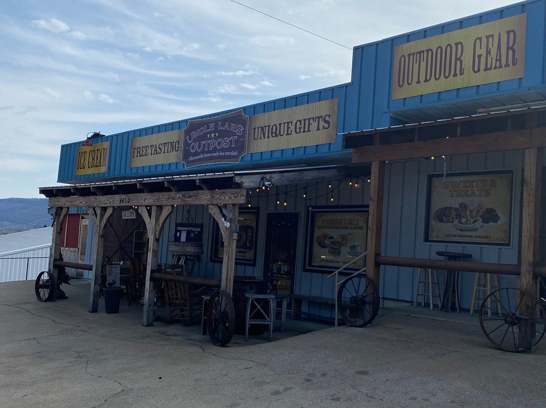 Uncle Lar's Outpost-Trenton必去景点