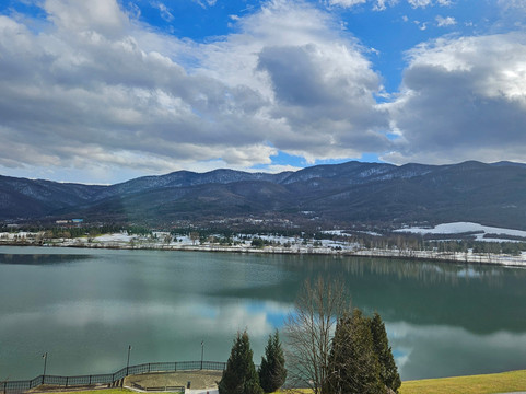 普拉韦茨凯悦度假村主图