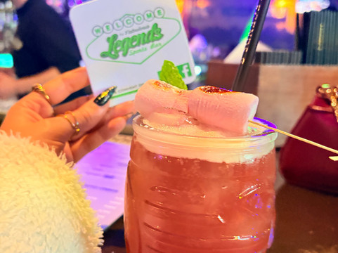 Legends Bar-阿尔布赞拉必去景点
