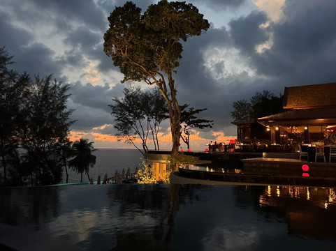 เอคโค่ - บาร์และครัว