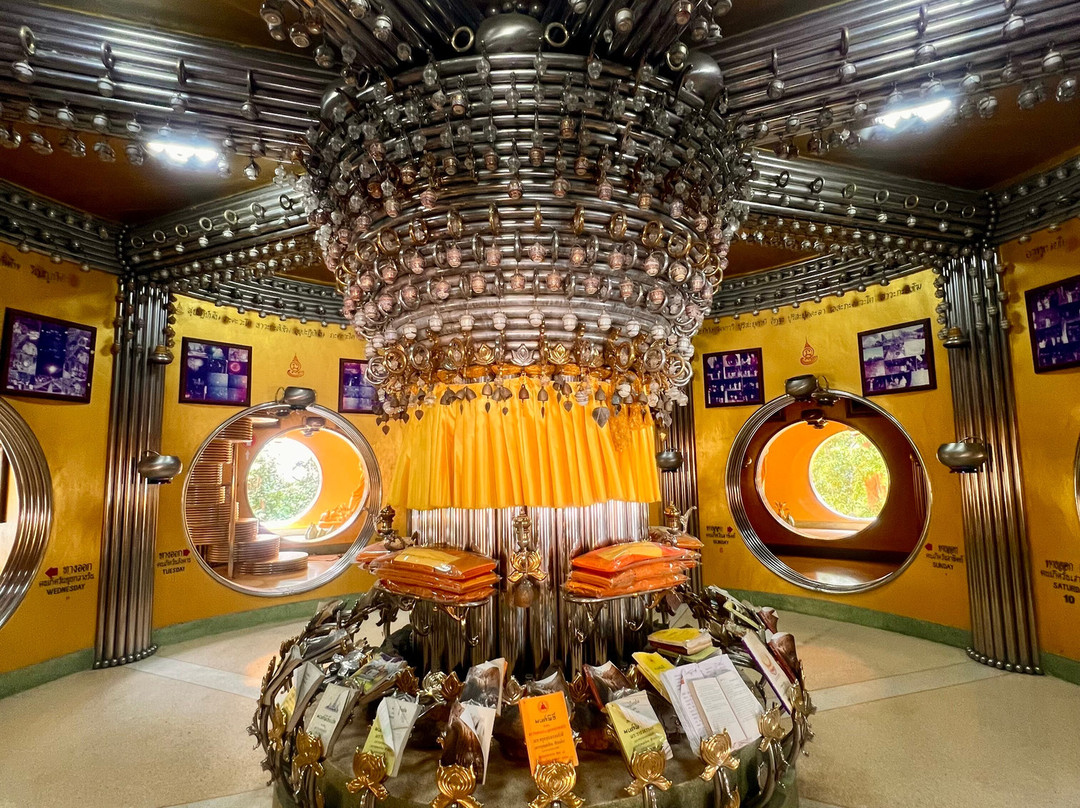 Phra Maha Chedi Tripob Trimongkol-合艾必去景点