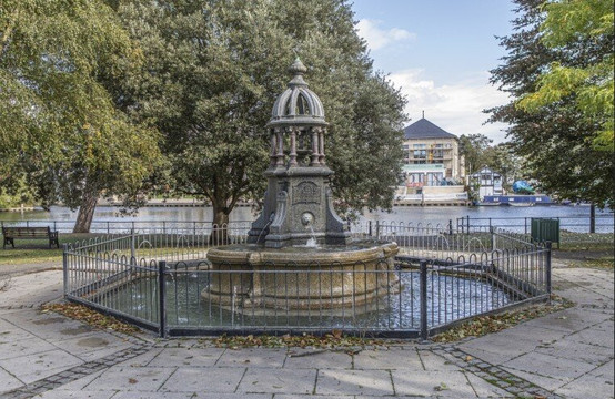 Ada Lewis Monument Fountain