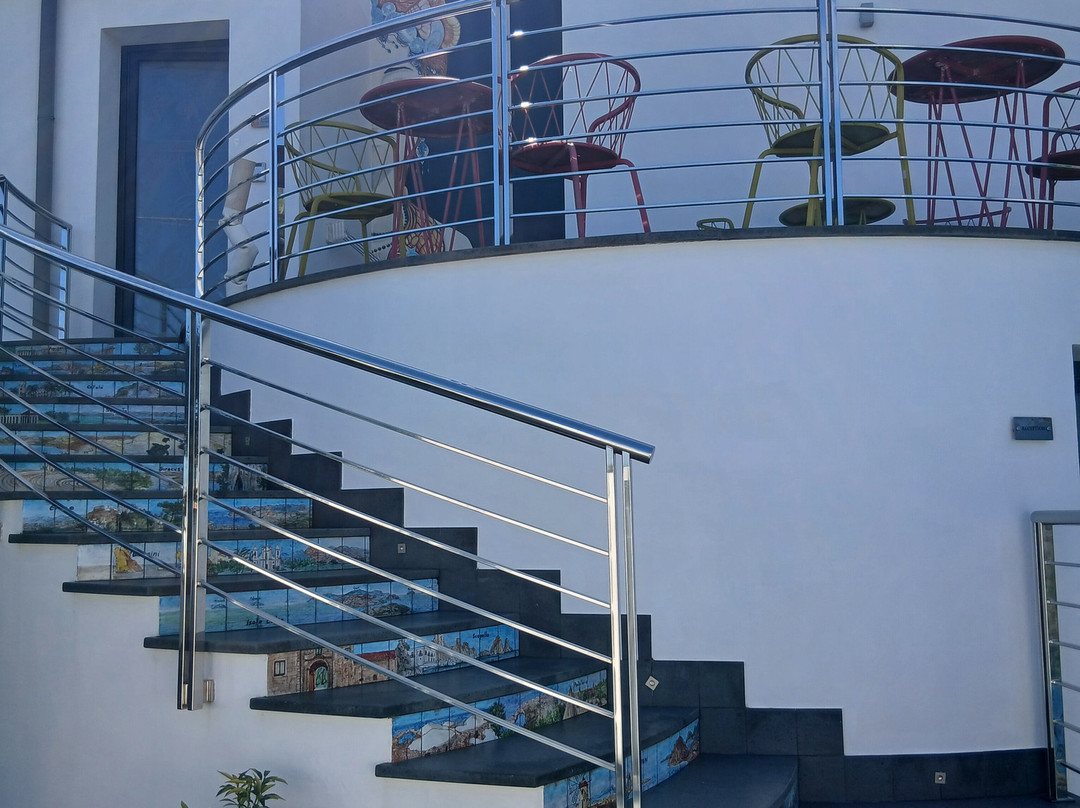 梦神怀抱家庭旅馆主图