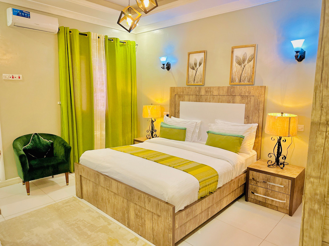 Green Paradise Hotel