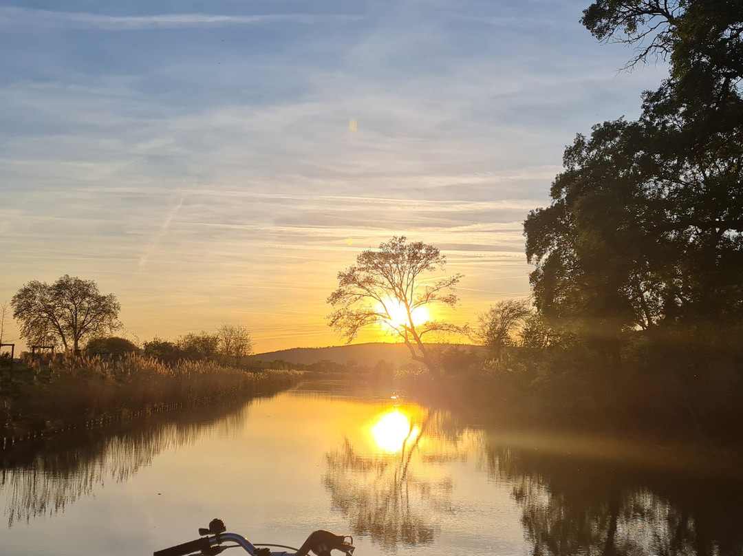 Canalous - Colombiers-Colombiers必去景点