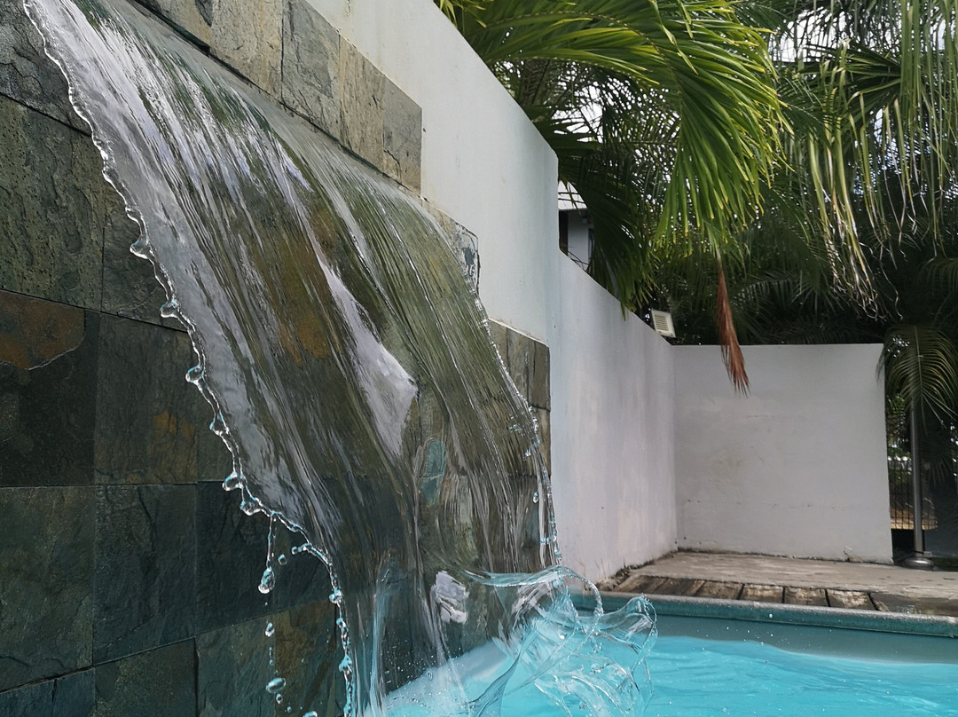 乐村德拉蓬德度假村主图