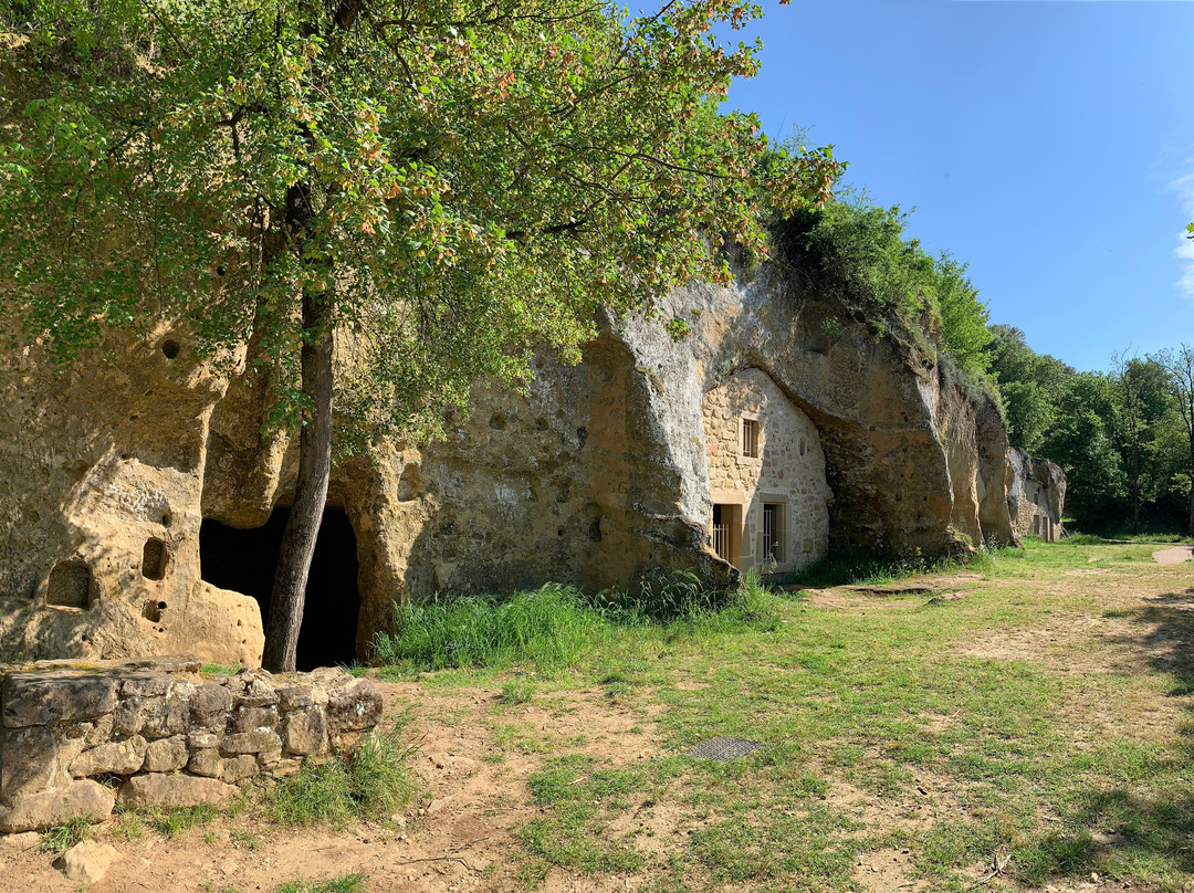 Site Troglodyte de Chateauneuf Sur Isere-Chateauneuf-sur-Isere必去景点